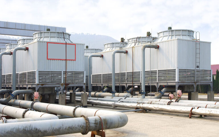Chillers y Torres de Enfriamiento: Los Titanes del Aire Acondicionado daikin-chillers-torres-enfriamiento